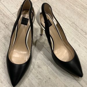 Ladies Harper Cutout Heel Pump